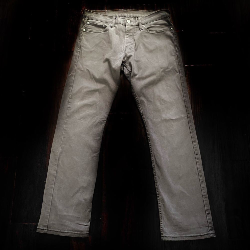 Greyish Tan Men’s Levi’s 514 Jeans